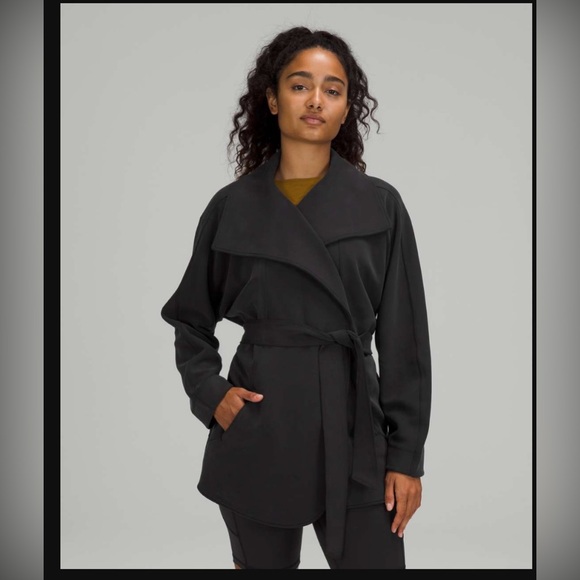 Lululemon Softstreme Belted Wrap size XL/XXL. Black. Worn once.Perfect condition - Picture 1 of 9